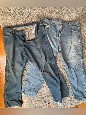 Lot of 2 Men's wrangler  Classic Blue Jeans - Regular Fit 40x30